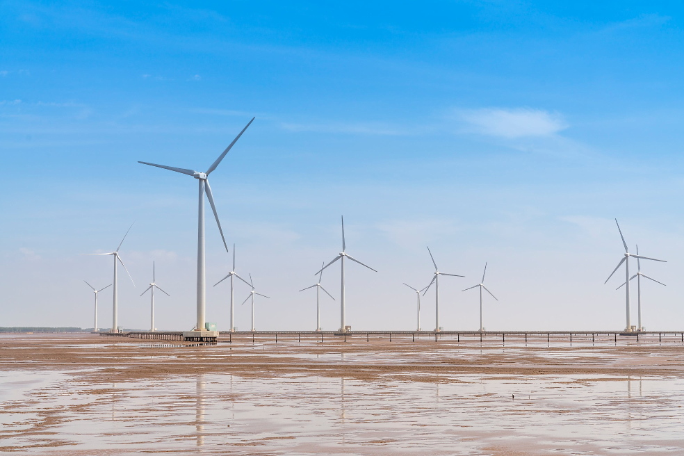 The engineering company GCAM offers a full range of services in the design, construction, modernization, maintenance and repair of wind farms anywhere in the world